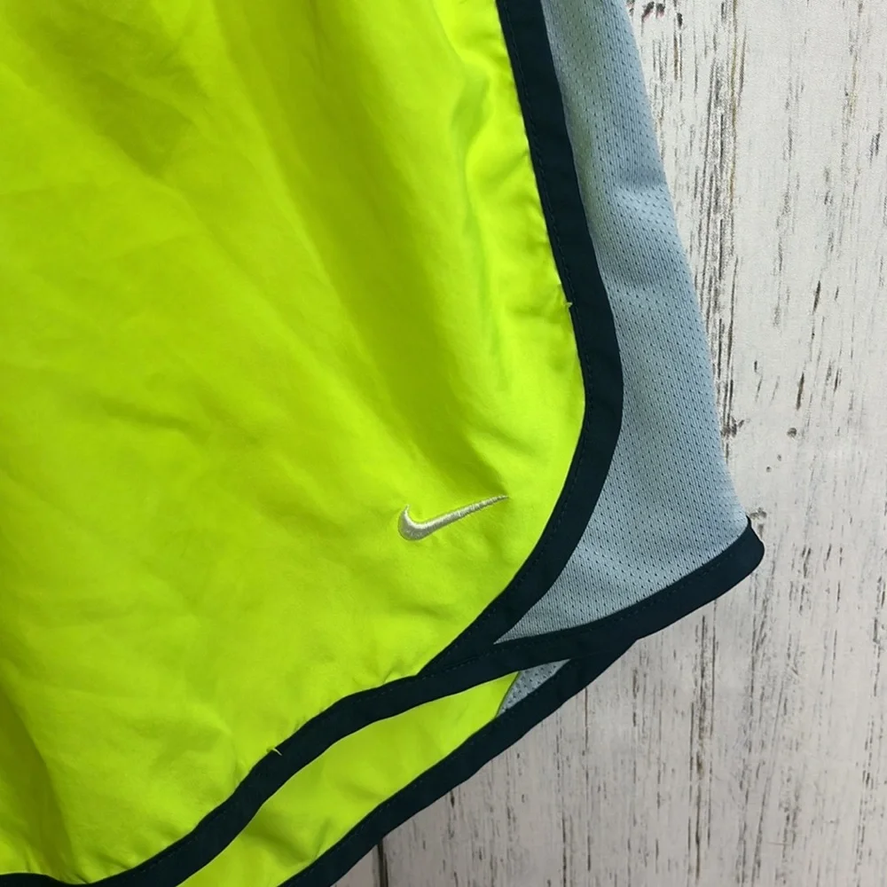 Nike Dri Fit 2 Piece Bundle Running Shorts Black Neon Yellow Size Small